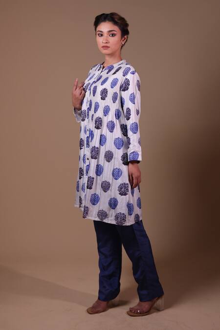 Thetaa White Viscose, Silk, Cotton Embroidery Floral Butti Print Kurta And Pant Set at Aza Fashions Thetaa_White Viscose, Silk, Cotton Embroidery Floral Butti Print Kurta And Pant Set _at_Aza_Fashions