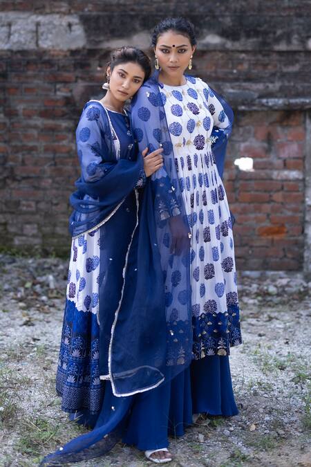 Buy_Thetaa_White Viscose, Organza, Embroidery Floral Butti Anarkali And Sharara Set _Online_at_Aza_Fashions