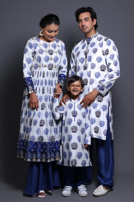 Shop_Thetaa_White Viscose, Silk Organza, Silk, Satin Floral Butti Anarkali Set With Dupatta 