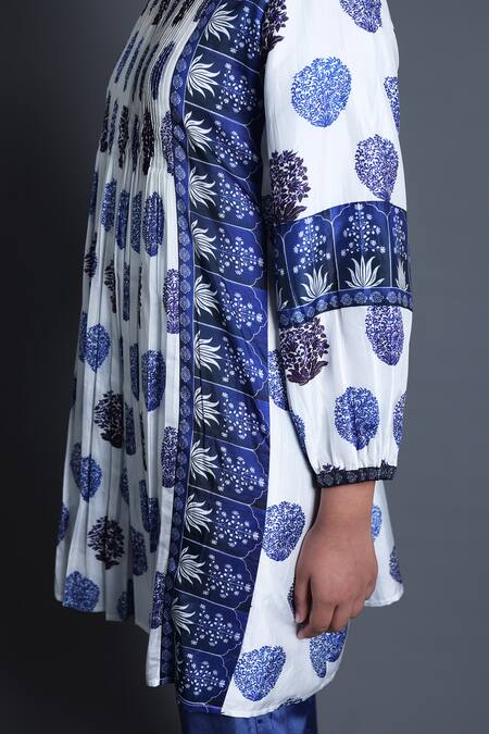 Buy Thetaa White Viscose, Silk, Cotton, Satin Embroidery Round Floral Butta Print Kurta Set Online at Aza Fashions Buy_Thetaa_White Viscose, Silk, Cotton, Satin Embroidery Round Floral Butta Print Kurta Set_Online_at_Aza_Fashions