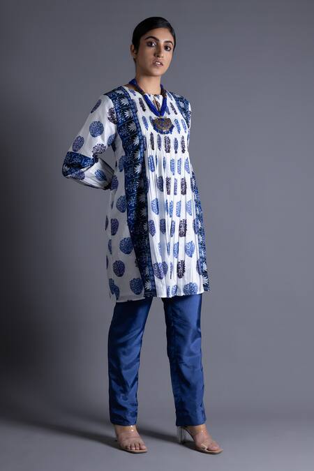 Shop Thetaa White Viscose, Silk, Cotton, Satin Embroidery Round Floral Butta Print Kurta Set Online at Aza Fashions Shop_Thetaa_White Viscose, Silk, Cotton, Satin Embroidery Round Floral Butta Print Kurta Set_Online_at_Aza_Fashions
