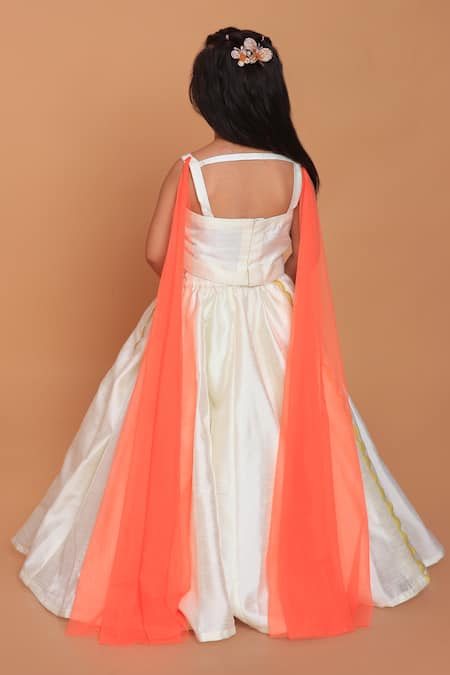 Turqidz By Shweta Aggarwal Off White Lehenga Set With Floral Embroidery 