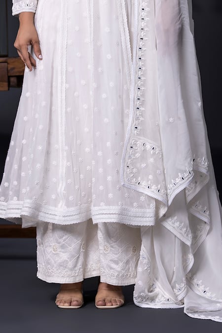 Shweta Dabas_White , Chanderi , Sequins, Lace, Bloom Anarkali Set _Online_at_Aza_Fashions