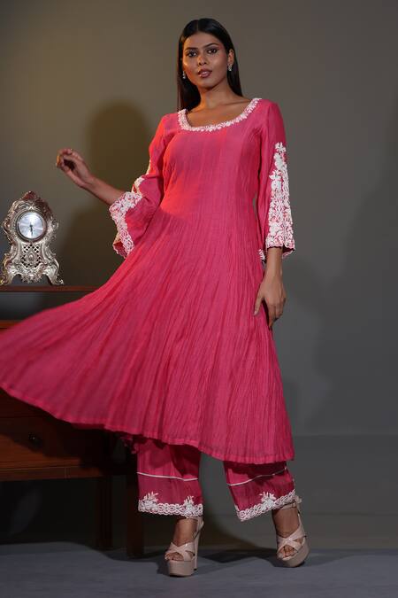 Shweta Dabas_Pink Organza, Cotton, Silk Pearls, Embroidery Round Neck Dori Anarkali Set _Online_at_Aza_Fashions