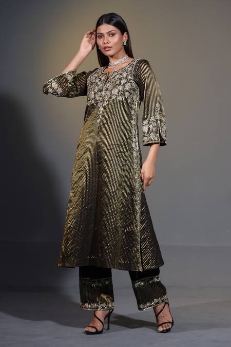 Buy_Shweta Dabas_Black Crepe, Silk Organza, Cotton Zari, Cut Work, Striped And Gold Kurta Set _Online_at_Aza_Fashions