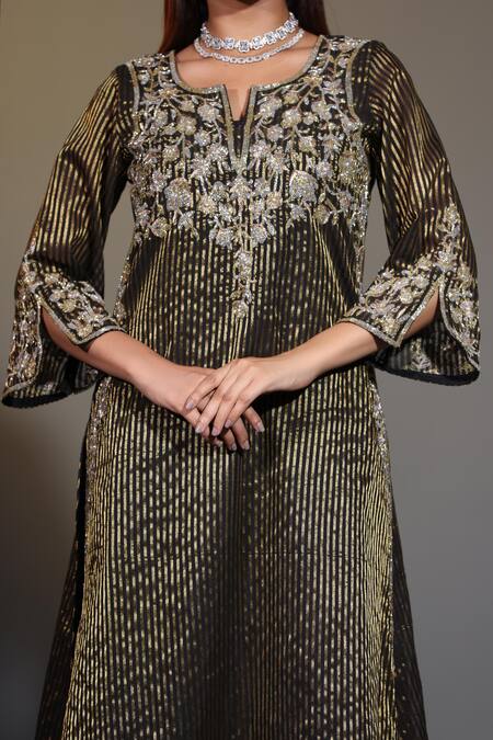 Shop_Shweta Dabas_Black Crepe, Silk Organza, Cotton Zari, Cut Work, Striped And Gold Kurta Set _Online_at_Aza_Fashions