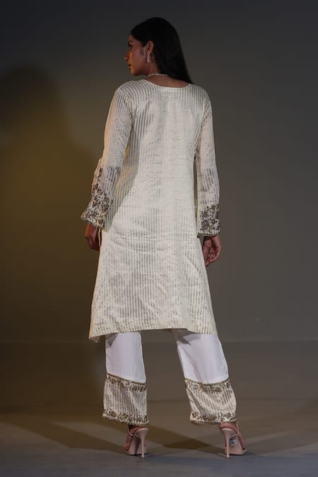 Shweta Dabas Ivory Zari Striped & Zardozi Work Kurta Set 