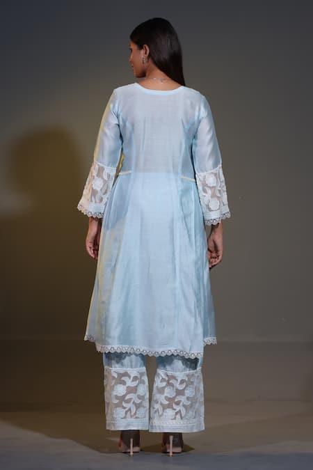 Shweta Dabas Pearl Drop Embellished Kurta Set 