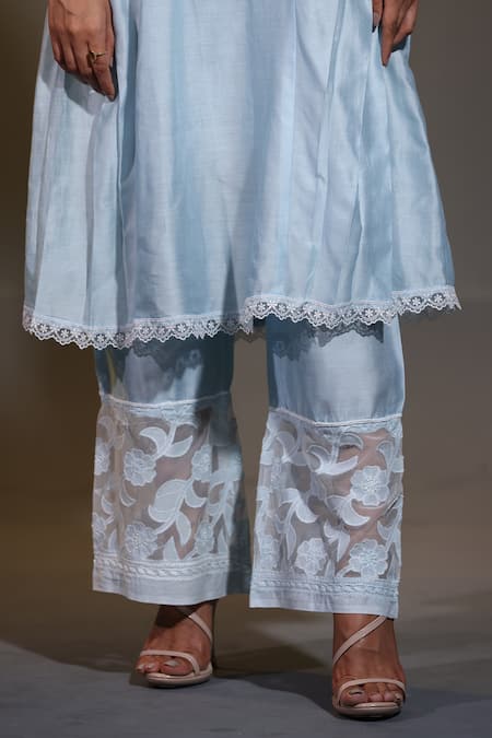 Shweta Dabas_Blue Cotton, Organza, Chanderi Silk Pearls, Cut Work Drop Embellished Kurta Set _at_Aza_Fashions