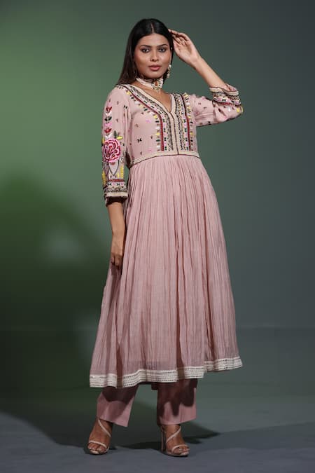 Shop_Shweta Dabas_Peach Cotton Embroidery V-neck Ditsy Bloom Anarkali Set _Online_at_Aza_Fashions