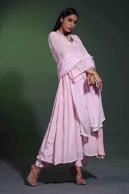 Shweta Dabas_Pink Organza, Crepe Pearls, Sequins, Embroidery V-neck Anarkali Set _at_Aza_Fashions