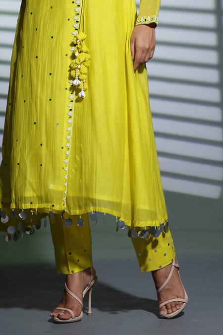 Buy_Shweta Dabas_Green Silk Organza, Cotton, Muslin Pearls, Sequins Embroidered Angarkha Set _Online_at_Aza_Fashions