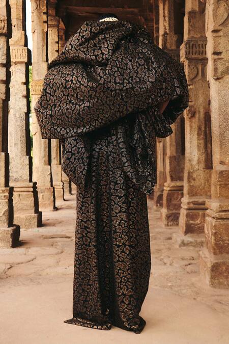 Shop Itrh Black Crepe Print Leopard Plunge Dress With Cape at Aza Fashions Shop_Itrh_Black Crepe Print Leopard Plunge Dress With Cape_at_Aza_Fashions