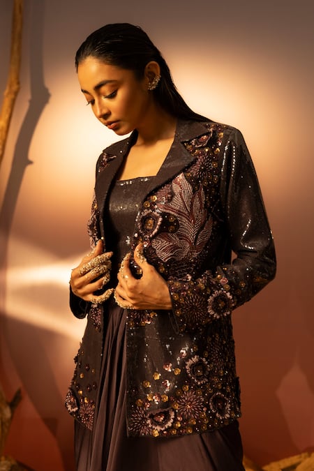 Ruceru Floral Hand Embroidered Cape & Skirt Set 