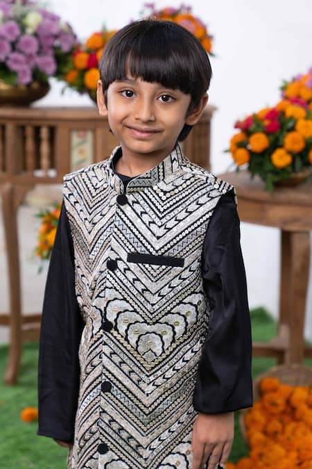 Kirti Agarwal - Pret N Couture_Black Silk, Crepe, Linen Sequins, Embroidery Chevron Kurta Set _Online_at_Aza_Fashions