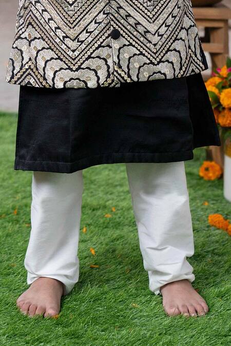 Kirti Agarwal - Pret N Couture_Black Silk, Crepe, Linen Sequins, Embroidery Chevron Kurta Set _at_Aza_Fashions