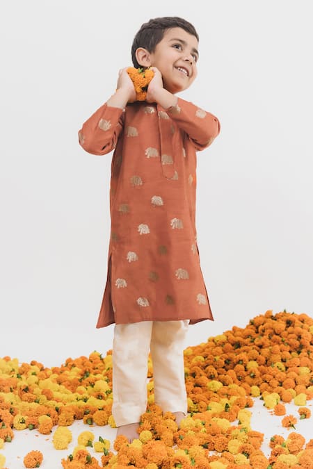 Buy_Chotibuti X AZA_Orange Chanderi Embroidery Elephant Woven Kurta Set _Online_at_Aza_Fashions