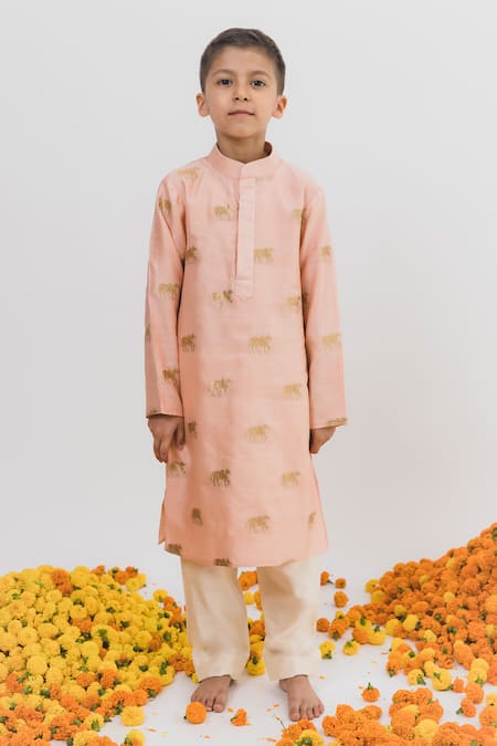 Chotibuti X AZA_Peach Chanderi Embroidery Bull Woven Kurta Set _Online_at_Aza_Fashions