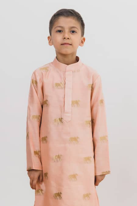 Buy_Chotibuti X AZA_Peach Chanderi Embroidery Bull Woven Kurta Set _Online_at_Aza_Fashions