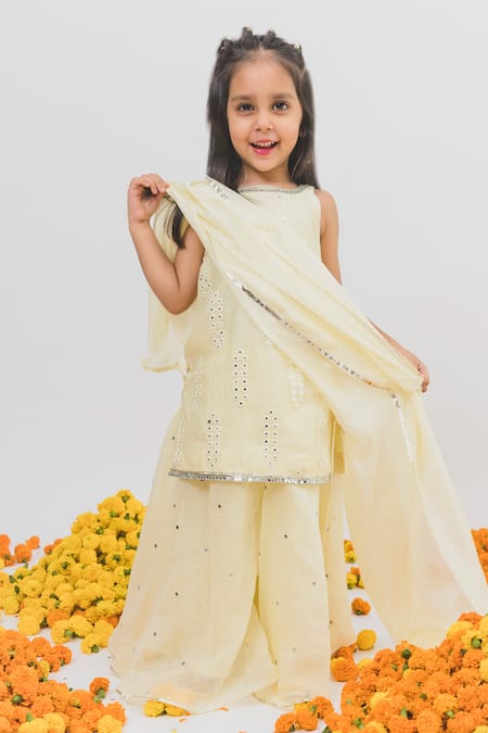 Chotibuti X AZA Yellow Chanderi, Linen Mirrors, Embroidery Work Kurta Sharara Set Online at Aza Fashions Chotibuti X AZA_Yellow Chanderi, Linen Mirrors, Embroidery Work Kurta Sharara Set _Online_at_Aza_Fashions