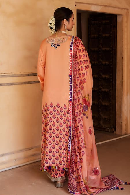 Maayera Jaipur Gul Print & Embroidered Kurta Set 