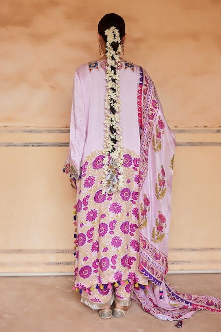 Maayera Jaipur Aster Bloom Embroidered Kurta Set 