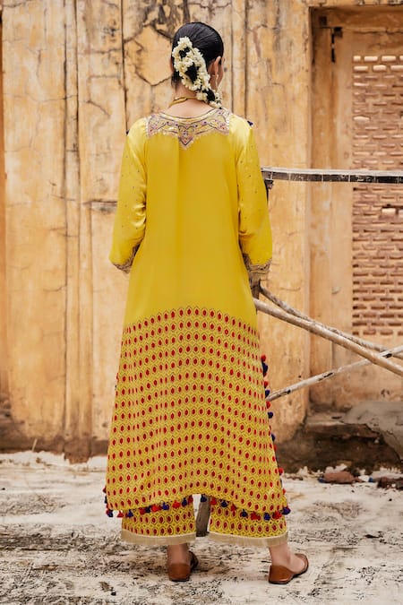 Maayera Jaipur Ogee Placement Print Kurta Set 