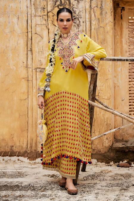 Maayera Jaipur_Yellow Cotton, Silk Tassels, Gota Patti, Ogee Placement Print Kurta Set _Online_at_Aza_Fashions