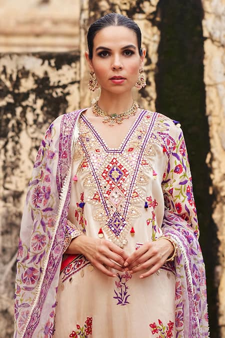 Maayera Jaipur_Beige Organza, , Cotton, Embroidered Bloom Print Kurta Set _Online_at_Aza_Fashions