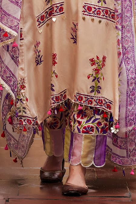 Buy_Maayera Jaipur_Beige Organza, , Cotton, Embroidered Bloom Print Kurta Set _Online_at_Aza_Fashions