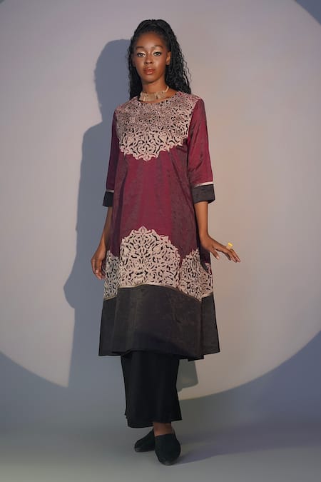 Taika By Poonam Bhagat Red Chanderi Embroidery Round Neck Mukut Tunic And Pant Set Online at Aza Fashions Taika By Poonam Bhagat_Red Chanderi Embroidery Round Neck Mukut Tunic And Pant Set _Online_at_Aza_Fashions