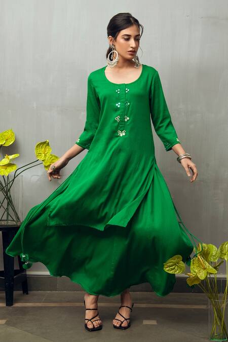 Gulaal_Green Cotton Satin Mirrors, Zari Scoop Neck Embroidered Kurta Set _at_Aza_Fashions