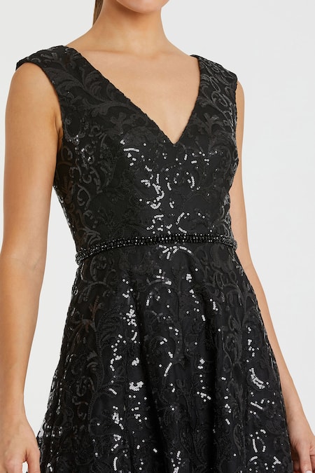 Mac Duggal Black Polyester Sequins, Beads V-neck Floral Vine Midi Dress Online at Aza Fashions Mac Duggal_Black Polyester Sequins, Beads V-neck Floral Vine Midi Dress _Online_at_Aza_Fashions