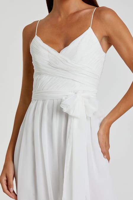 Mac Duggal_White Polyester V-neck Solid Pleated Yoke Jumpsuit _Online_at_Aza_Fashions