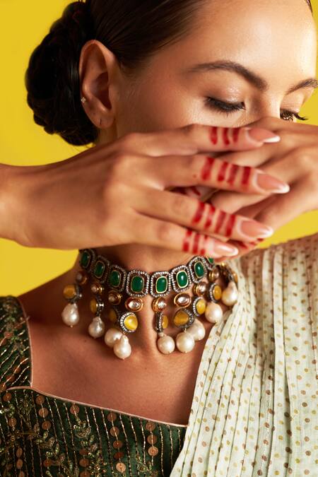 Shop Studio Bagechaa Green Georgette, Linen Embroidery, Dot Print Pre-draped Tiered Skirt Saree Online at Aza Fashions Shop_Studio Bagechaa_Green Georgette, Linen Embroidery, Dot Print Pre-draped Tiered Skirt Saree _Online_at_Aza_Fashions