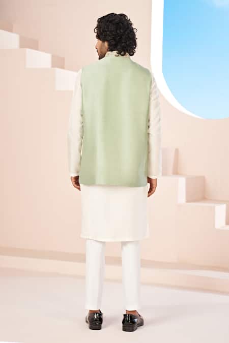 Hilo Design Fleur Embroidered Green Bundi Kurta Set 