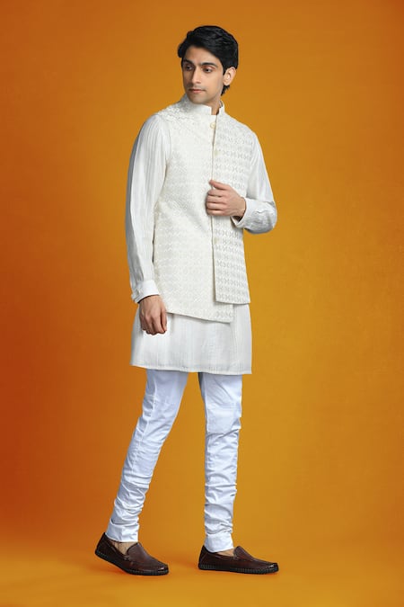 Char Chaand Ivory Silk Embroidery Thread Bundi And Kurta Set Online at Aza Fashions Char Chaand_Ivory Silk Embroidery Thread Bundi And Kurta Set _Online_at_Aza_Fashions