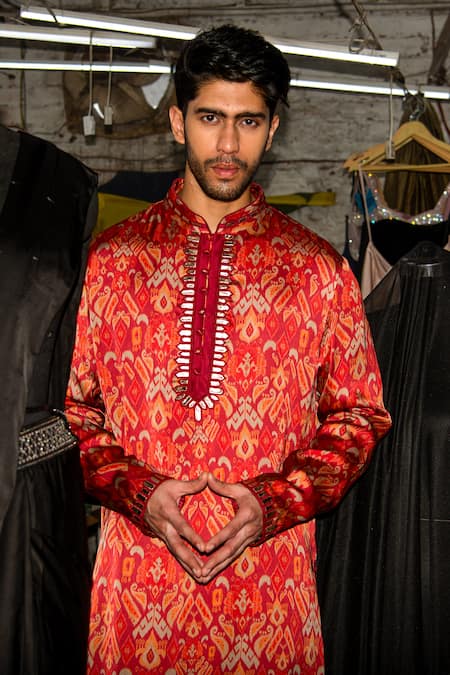 Buy_Char Chaand_Red Satin, Silk Ikat Print Kurta 