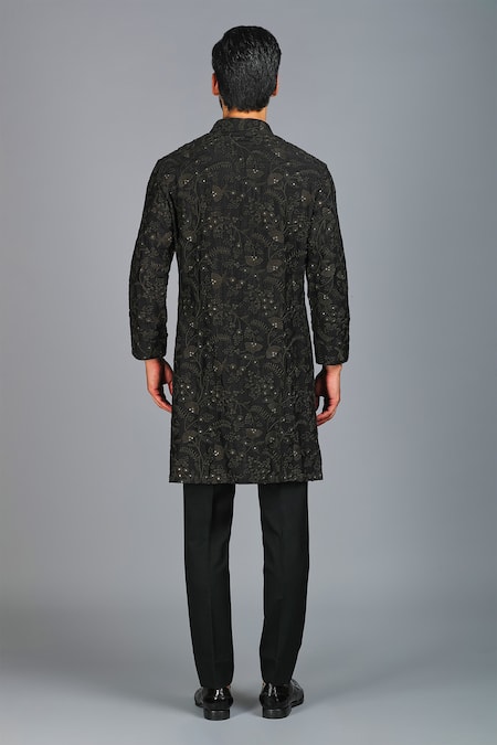 Char Chaand Gardenia Thread Embroidered Kurta 