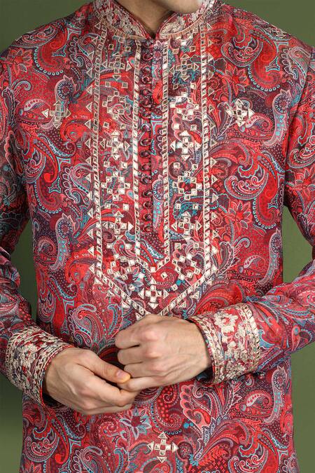 Char Chaand_Red Silk Embroidery Paisley Bloom Short Kurta _at_Aza_Fashions