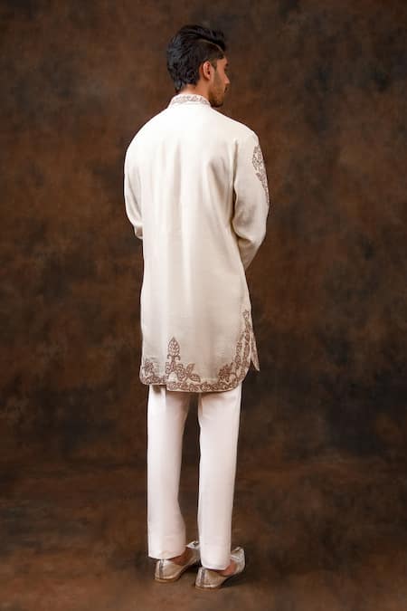 Char Chaand Floral Embroidered Silk Kurta 