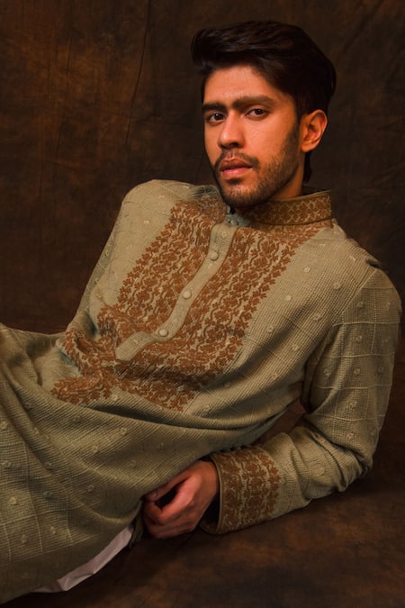 Shop Char Chaand Green Cotton, Silk Embroidery Floral Dori Kurta Shop_Char Chaand_Green Cotton, Silk Embroidery Floral Dori Kurta