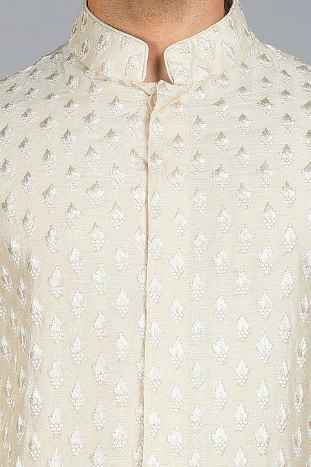 Shop_Char Chaand_Beige Linen Embroidery Floral Motif Kurta _Online_at_Aza_Fashions