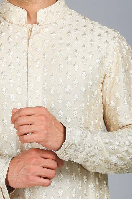 Buy_Char Chaand_Beige Linen Embroidery Floral Motif Kurta 