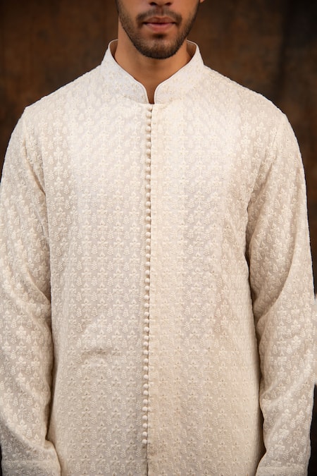 Buy_Char Chaand_White Georgette Embroidery Floral Thread Kurta _Online_at_Aza_Fashions