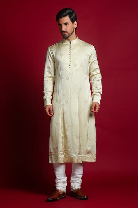 Buy_Char Chaand_Ivory Linen, Satin Sequins, Zari, Embroidery, Gota Patti Sherwani Set 