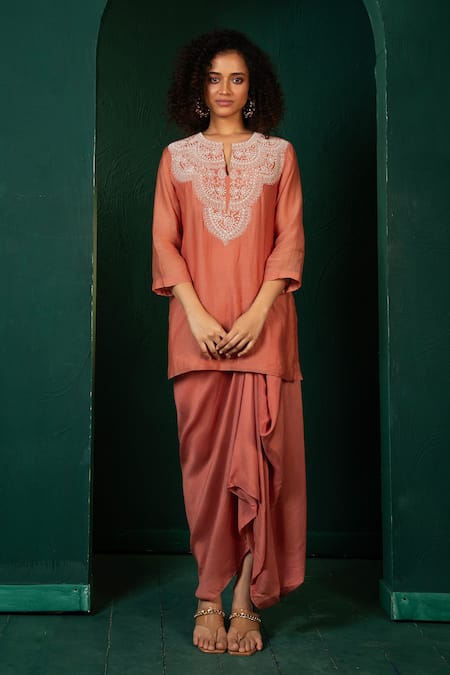 Oshi By Shikha_Pink Chanderi, Silk Pearls Round Neck Embroidered Kurta And Draped Skirt Set _at_Aza_Fashions