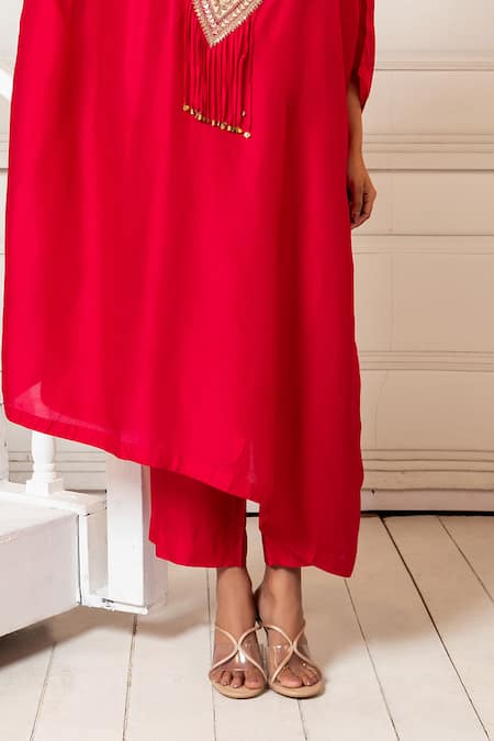 Buy_Oshi By Shikha_Fuchsia Silk Tassels V-neck Embroidered Yoke Kaftan And Pant Set _Online_at_Aza_Fashions