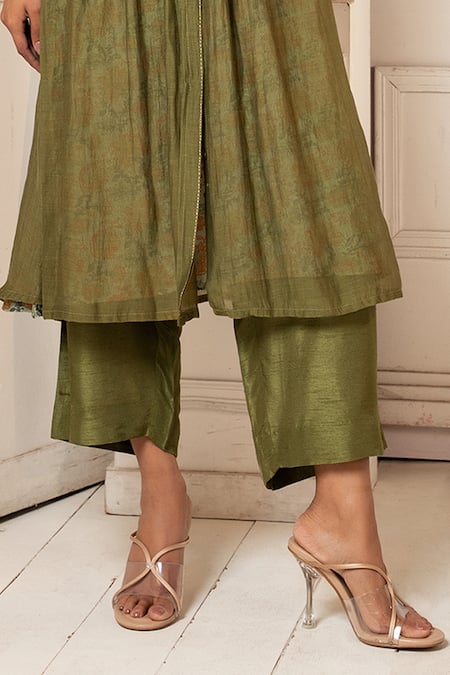 Shop_Oshi By Shikha_Green Chanderi, Silk Mandarin Collar Pintucked Kurta Pant Set _Online_at_Aza_Fashions