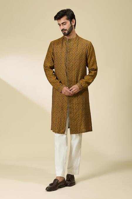 Ankita Shahabadi_Yellow Muslin, Silk Zig Zag Print Kurta _at_Aza_Fashions